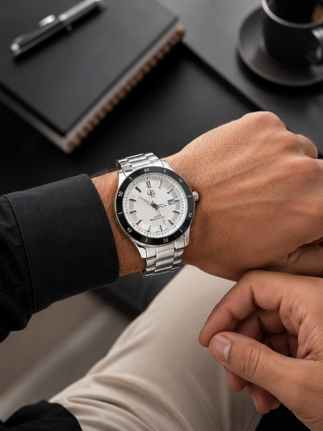 Montre Homme Étanche en Acier Inoxydable – Cadran Blanc & Boîte Cadeau Incluse