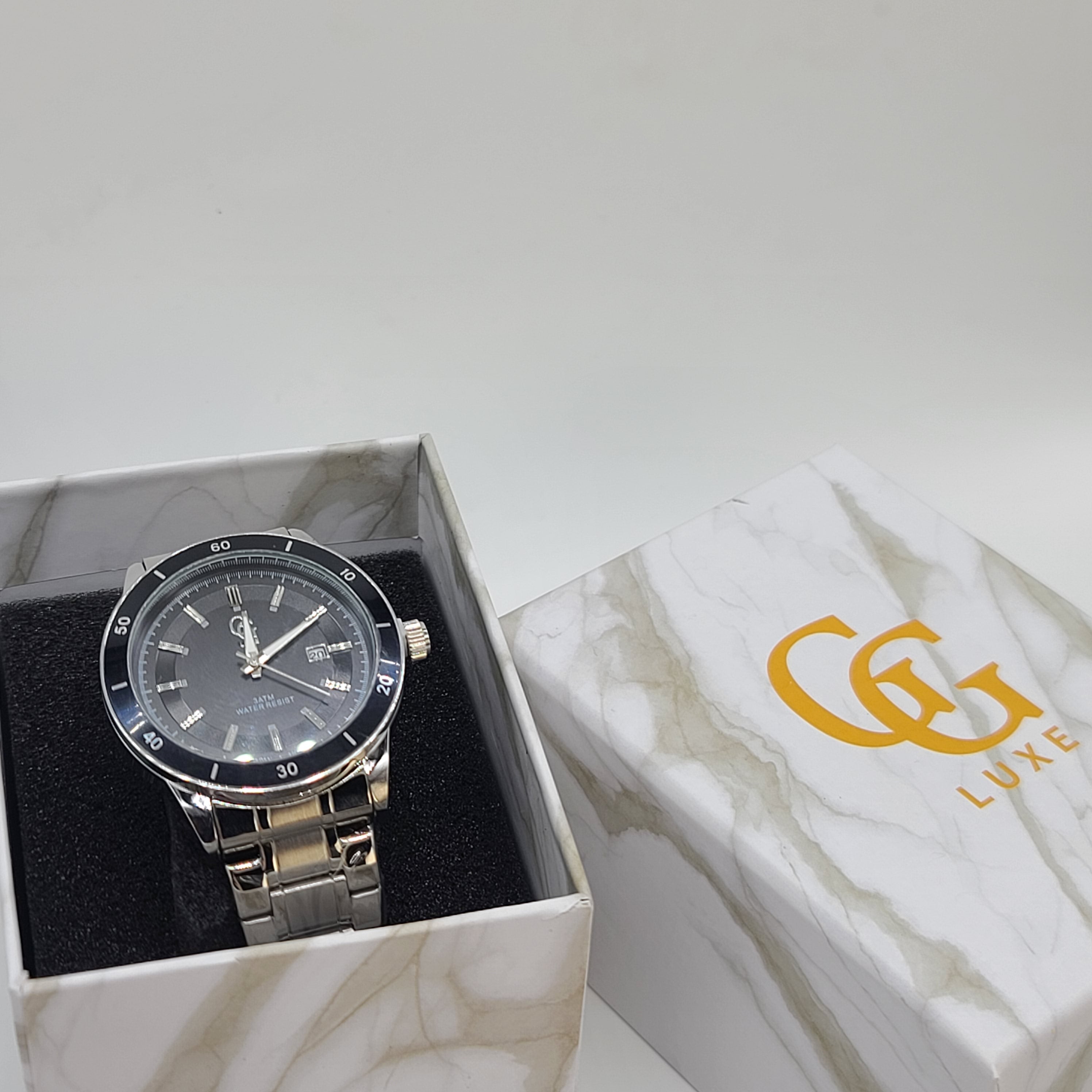 Montre étanche pour homme en acier inoxydable