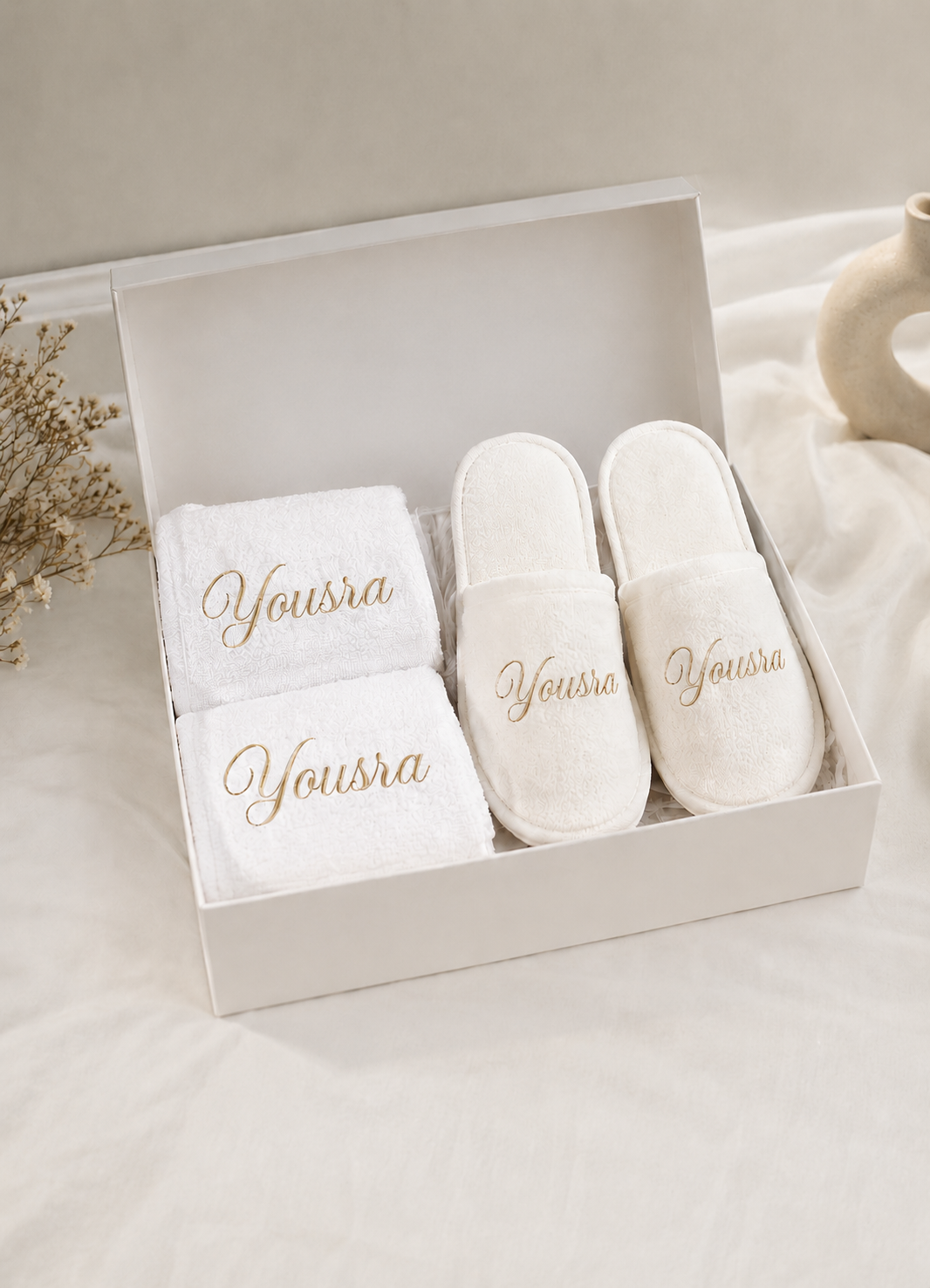 Coffret Bain Personnalisé Luxe – 2 Serviettes &amp; Pantoufles