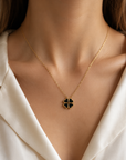 Collier Trèfle Magnétique 4-en-1 Double Face – Élégance & Porte-Bonheur